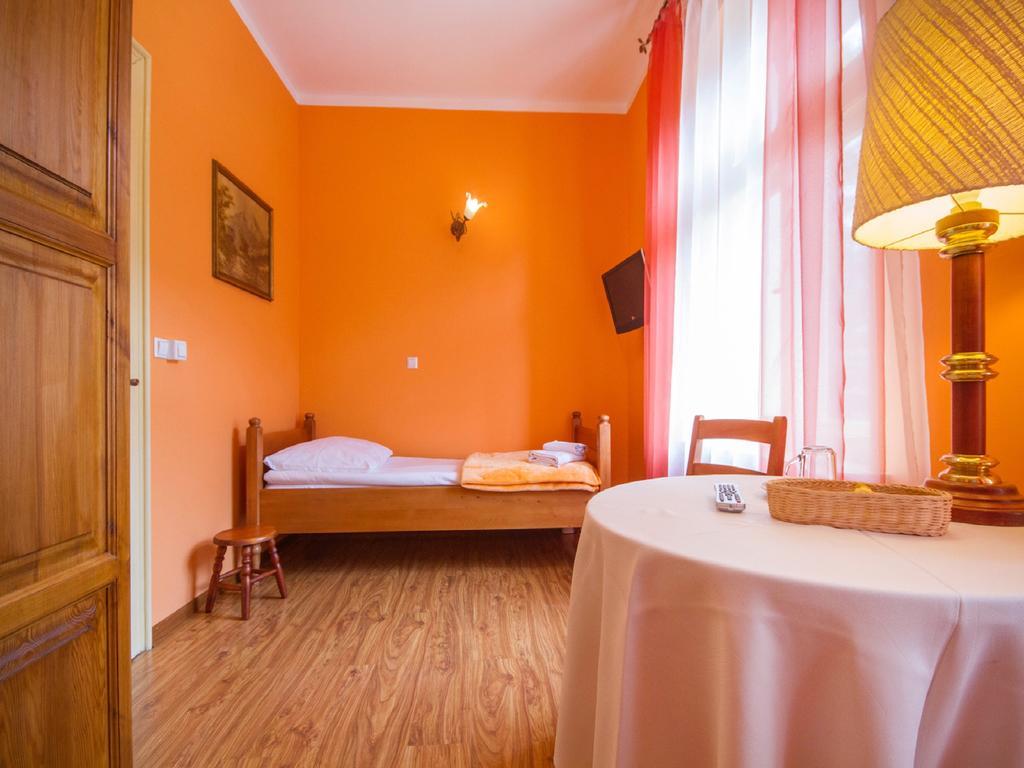 Willa Jagniatkow Bed & Breakfast Exterior foto