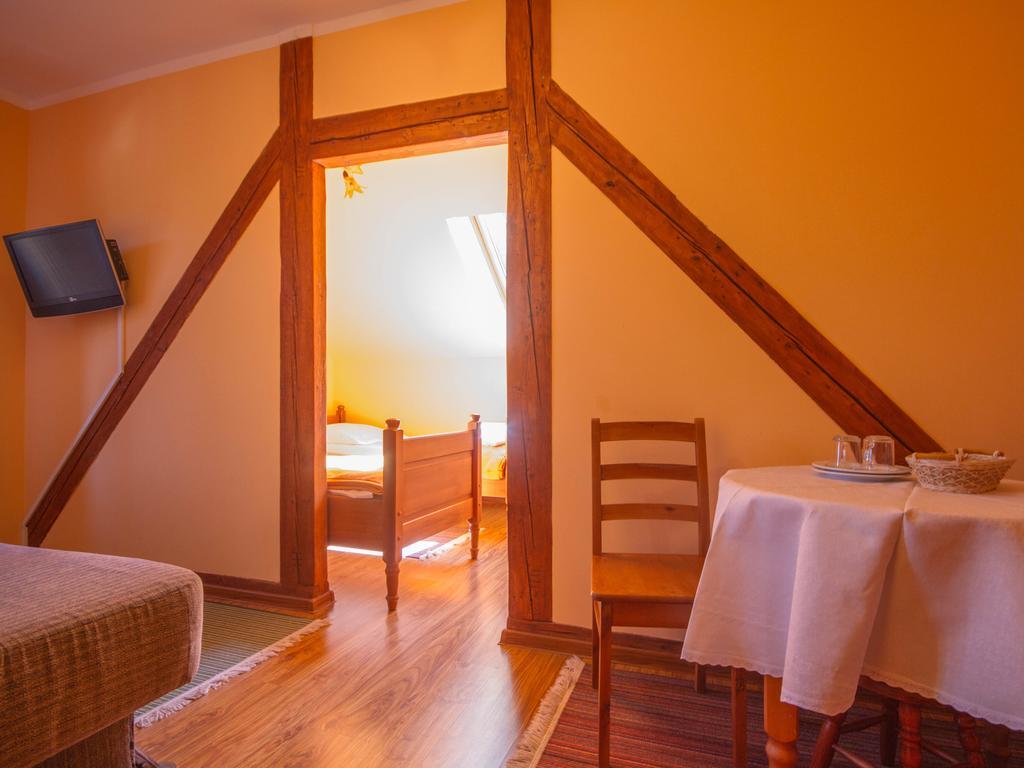 Willa Jagniatkow Bed & Breakfast Exterior foto
